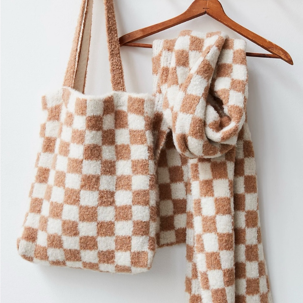 FREE PEOPLE Checkers Carry On
Scarf Set